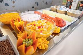 Hotel LIVVO Koala Garden