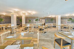 Hotel LIVVO Koala Garden