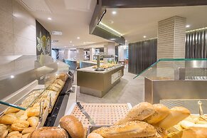 Hotel LIVVO Koala Garden