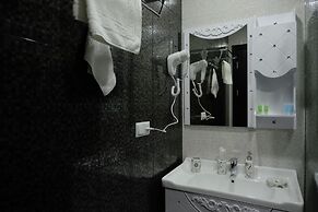 S&L Boutique Hotel