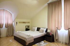 S&L Boutique Hotel