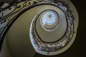 S&L Boutique Hotel