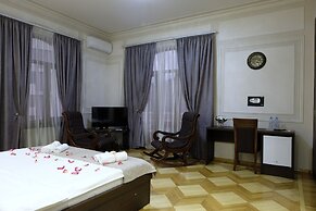 S&L Boutique Hotel