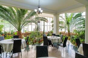 S&L Boutique Hotel