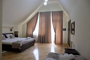 S&L Boutique Hotel