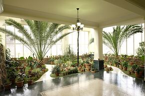S&L Boutique Hotel