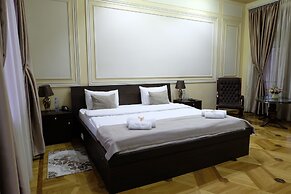 S&L Boutique Hotel