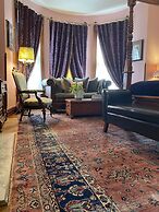 Vineyard Mansion & Carriage House Bed & Breakfast