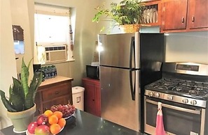 Vineyard Mansion & Carriage House Bed & Breakfast