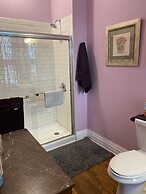 Vineyard Mansion & Carriage House Bed & Breakfast