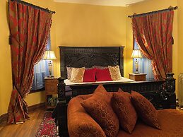 Vineyard Mansion & Carriage House Bed & Breakfast