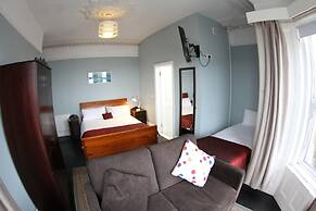 Rolling Wave Guesthouse