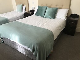 Rolling Wave Guesthouse