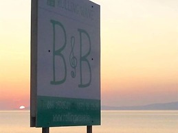 Rolling Wave Guesthouse