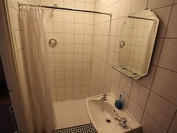 Rolling Wave Guesthouse