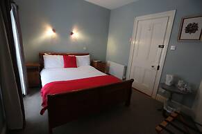 Rolling Wave Guesthouse