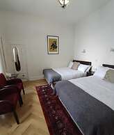 Rolling Wave Guesthouse