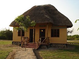 Engiri Game Lodge and Campsite