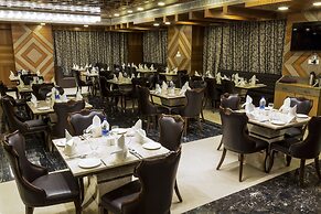 Hotel Benzz Park Vellore