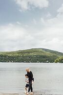 Entourage sur-le-Lac