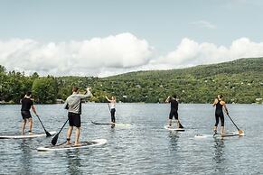 Entourage sur-le-Lac