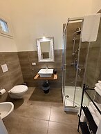 Nenetta Rooms