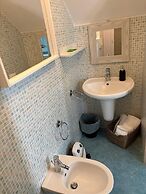 Nenetta Rooms