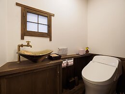 Inase Otsu Machiya Bed & Breakfast