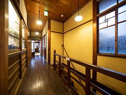 Inase Otsu Machiya Bed & Breakfast