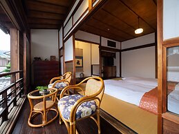 Inase Otsu Machiya Bed & Breakfast