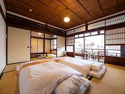 Inase Otsu Machiya Bed & Breakfast