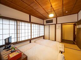 Inase Otsu Machiya Bed & Breakfast