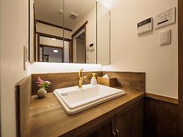 Inase Otsu Machiya Bed & Breakfast