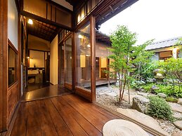 Inase Otsu Machiya Bed & Breakfast