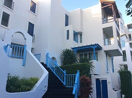 The Che Pool Access Beachfront Condo by Away