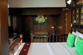 Lamphu Tree House Boutique Hotel