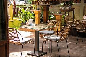 Lamphu Tree House Boutique Hotel