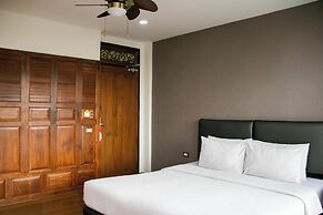 Lamphu Tree House Boutique Hotel