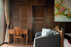 Lamphu Tree House Boutique Hotel