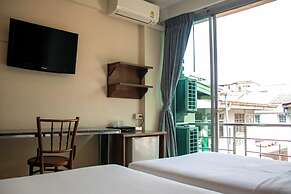 Lamphu Tree House Boutique Hotel