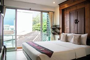 Lamphu Tree House Boutique Hotel
