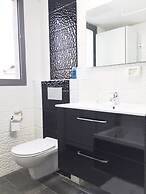 Luxury Apartment in Tel Aviv