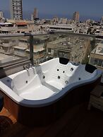 Luxury Apartment in Tel Aviv