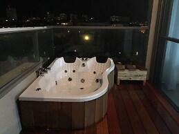 Luxury Apartment in Tel Aviv