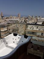 Luxury Apartment in Tel Aviv