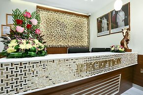 La Villa Suites Hotel