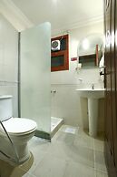 La Villa Suites Hotel