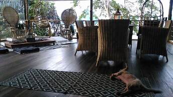 The Birdhouse El Nido - Glamping