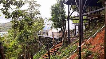 The Birdhouse El Nido - Glamping