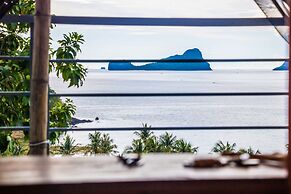 The Birdhouse El Nido - Glamping